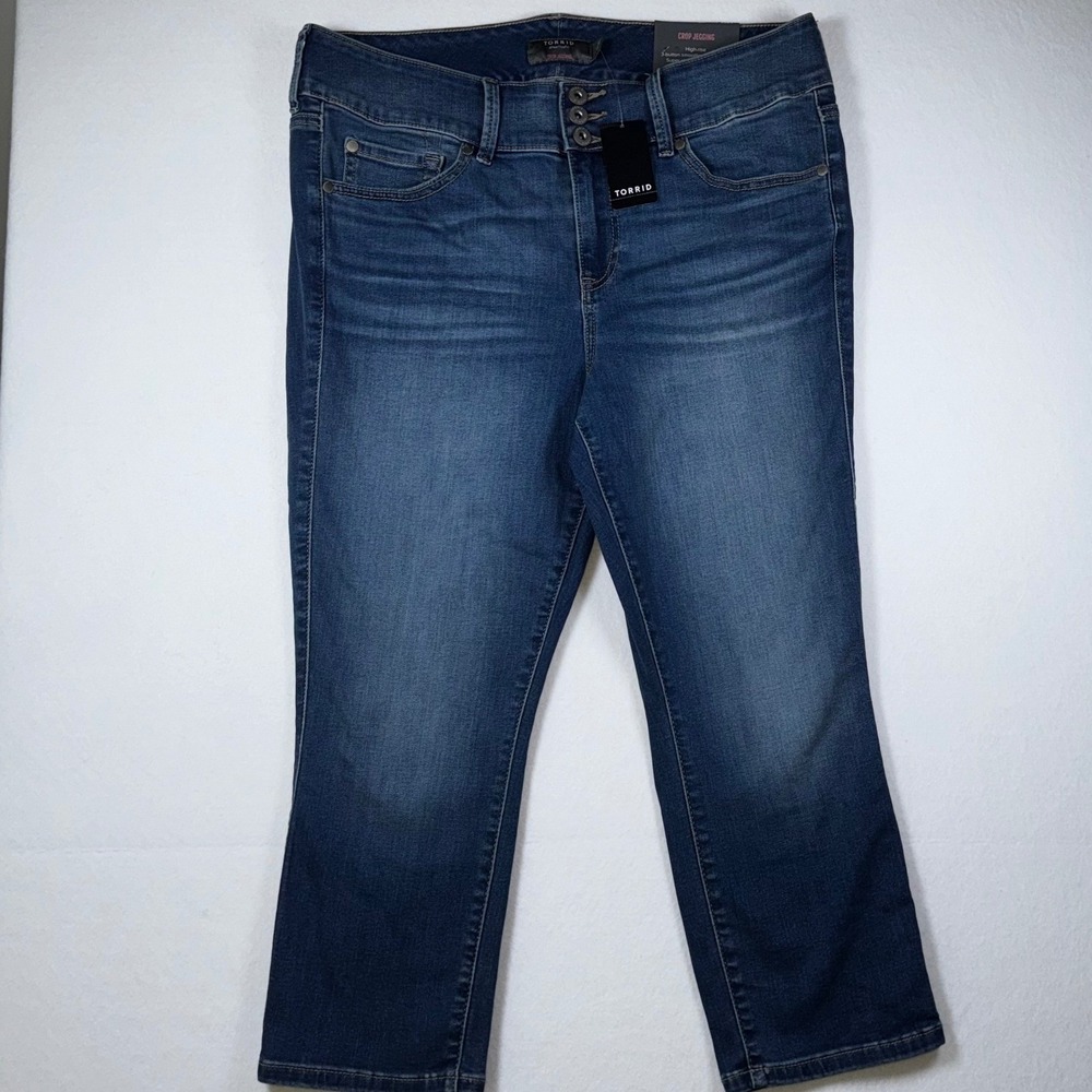 NWT Torrid Crop Jegging‎ Size 14 High Rise Super Soft 3 Button Skinny Crop Jeans